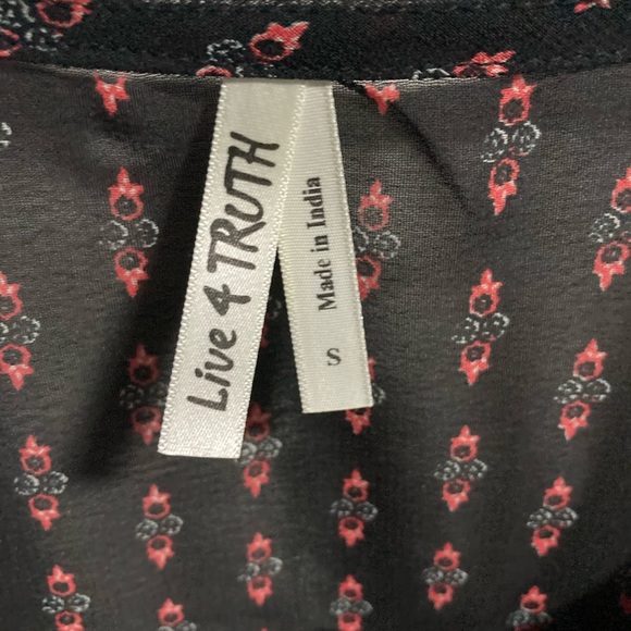 Live 4 Truth Shirt Women V Neck Boho Short Sleeve Blouse Top Elephant Size Small - Picture 6 of 10